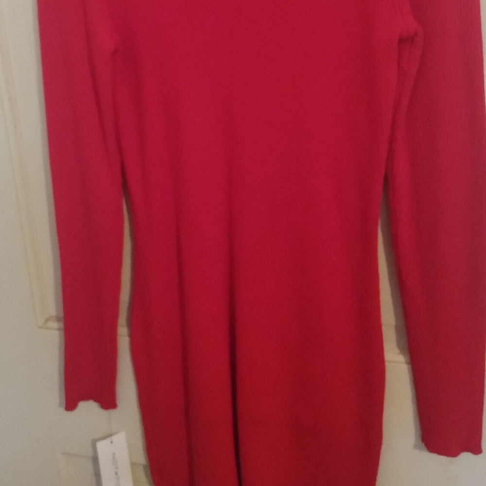 Dress - Picture 2 of 7
